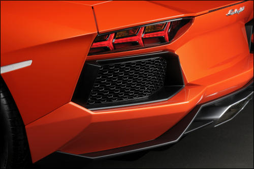 Lamborghini Aventador LP700-4 (2011-)